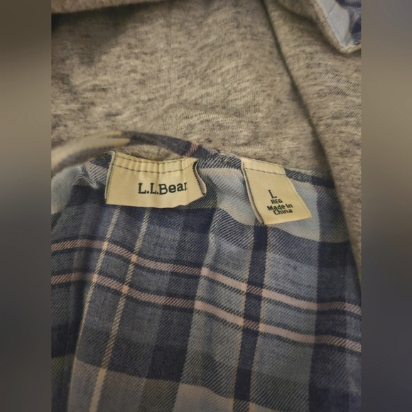 L.L.Bean Flannel Robe - Picture 2 of 2